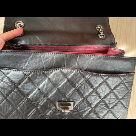 Chanel Reissue 2.55 black Flap Bag in silver hardware, aged Calfskin/ - Picture 12 of 17